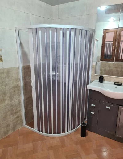 Cabine de douche en PVC