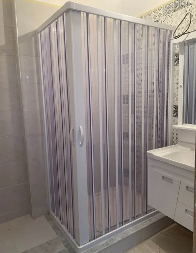 Cabine de douche en PVC